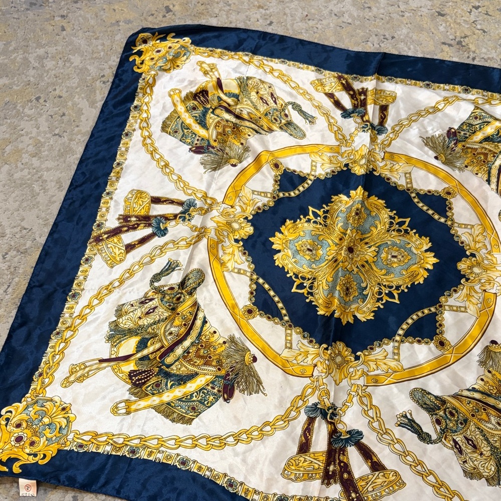 Elegant Navy and Gold Scarf